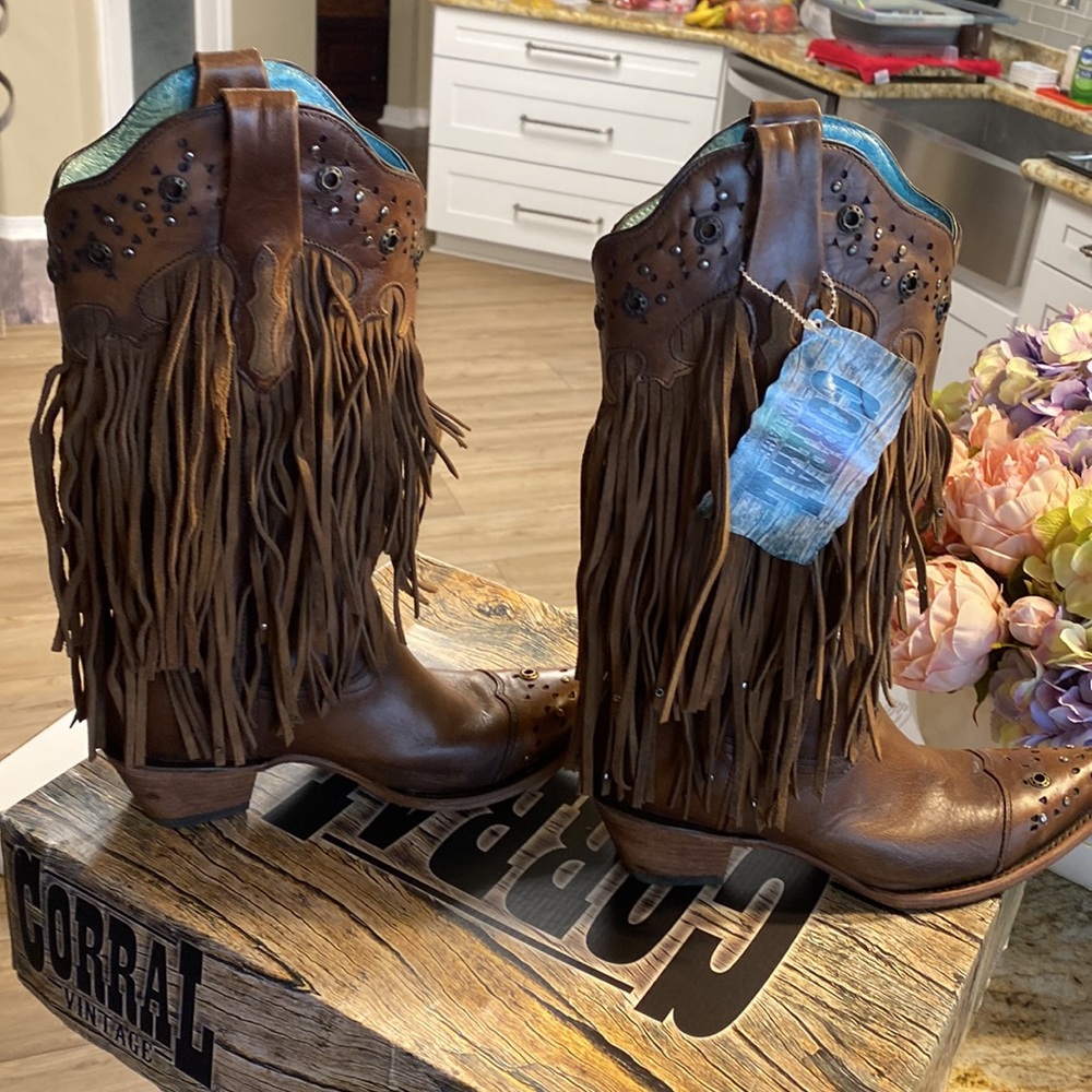 Corral brown fringe boots, size 9, brand new with tags - Picture 4 of 10